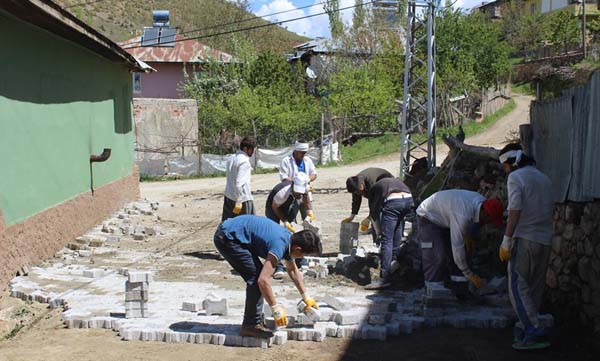 Tufanbeyli Belediyesi'nden Hizmet Atağı