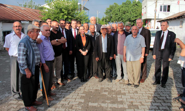 Cankurtaran Ceyhan’ın köylerinde yurttaşların sorunlarını dinledi