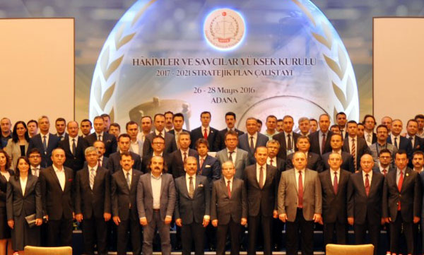HSYK'nın görevi yargı içindeki yapılanmalara müsaade etmemek