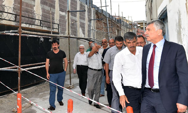 Karalar, Tepebağ sakinlerini ‘restorasyon’ hakkında bilgilendirdi