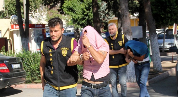 Hırsızlar 'incir yemeye' gelmişler!