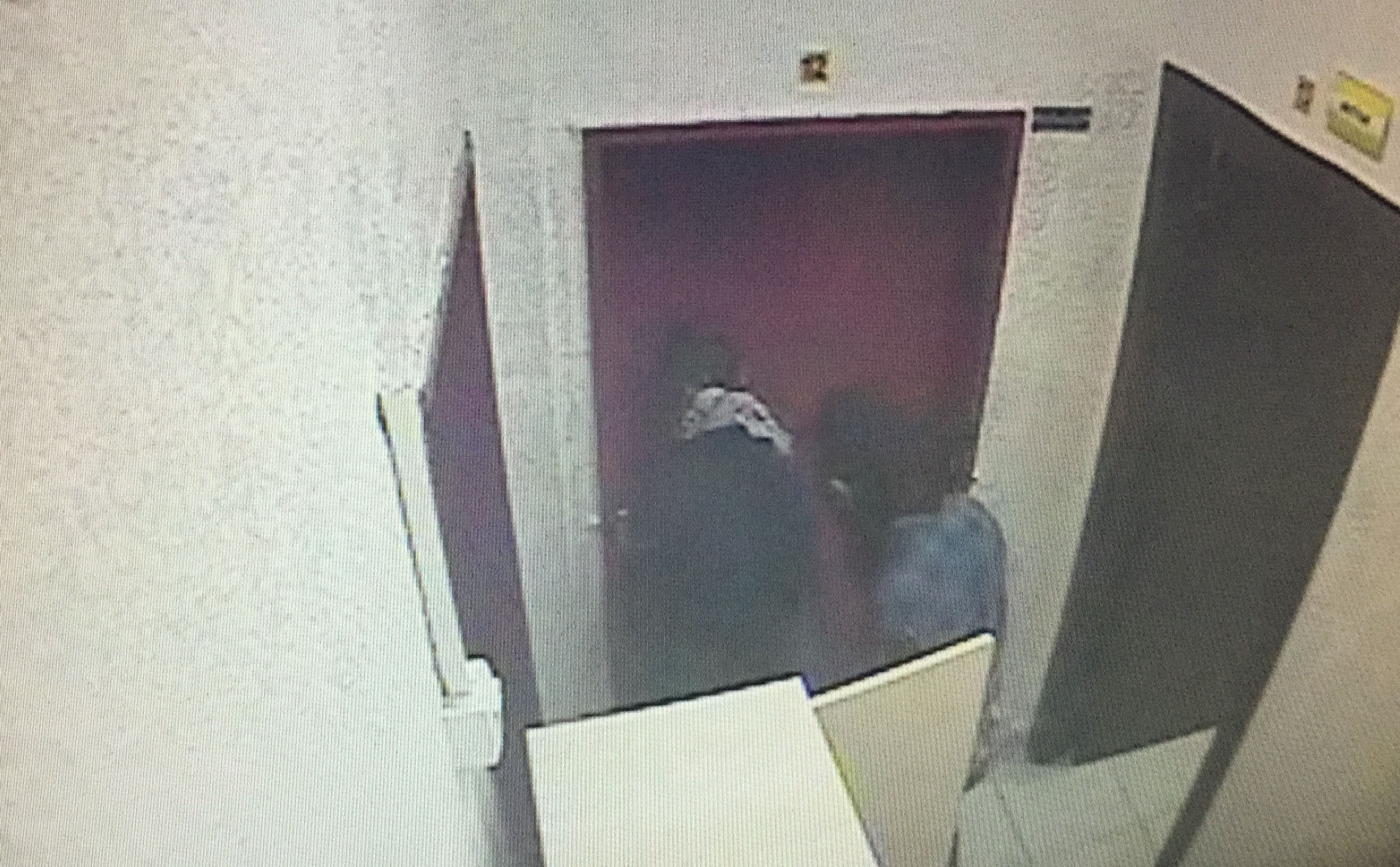 Arkadaşlarıyla hırsızlık yapan oğlunu yakalattı