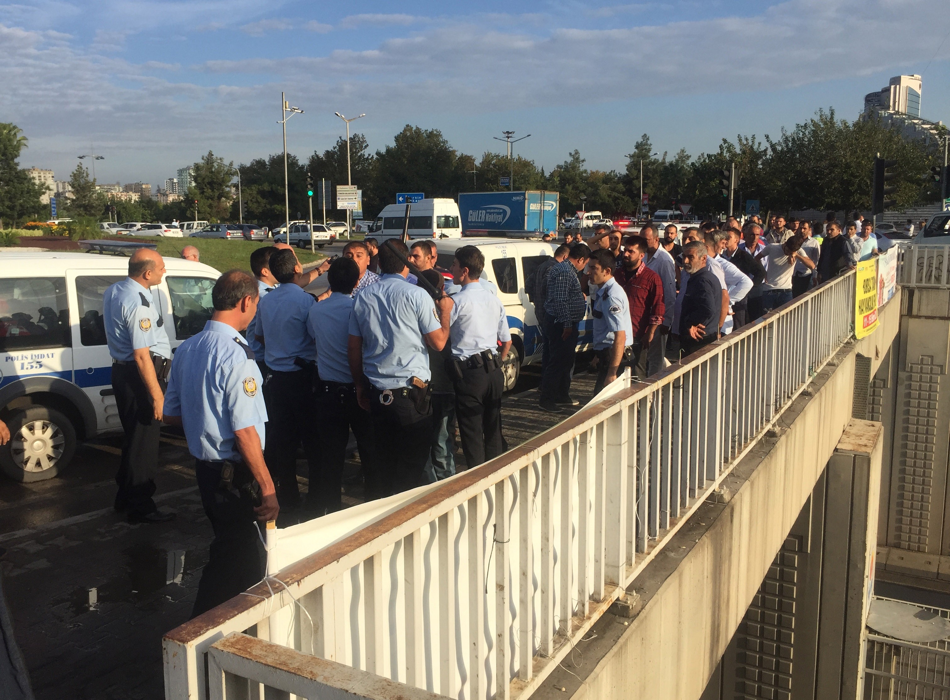 Adana’da dolmuşçuların hat kavgası