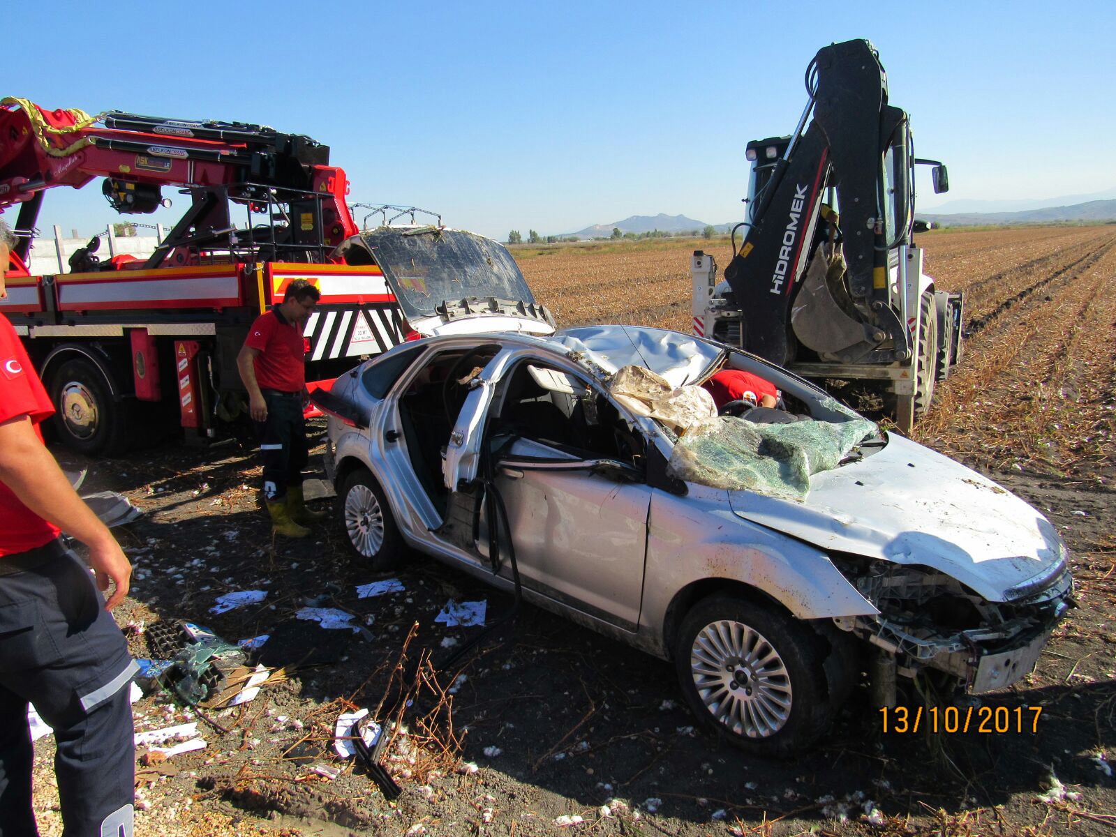Adana’da otomobil sulama kanalına uçtu: 2 ölü
