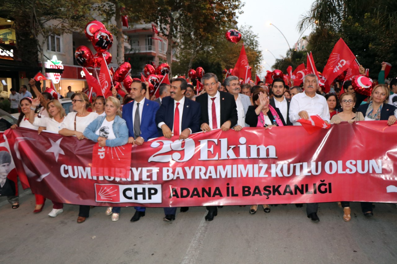CHP’den meşaleli Cumhuriyet yürüyüşü