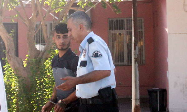Kız arkadaşını intihara sürüklemekten gözaltına alındı