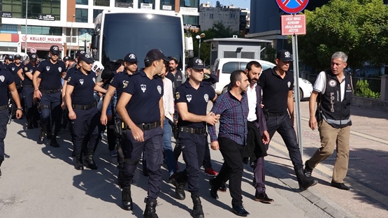 Bunlar da emlak dolandırıcıları