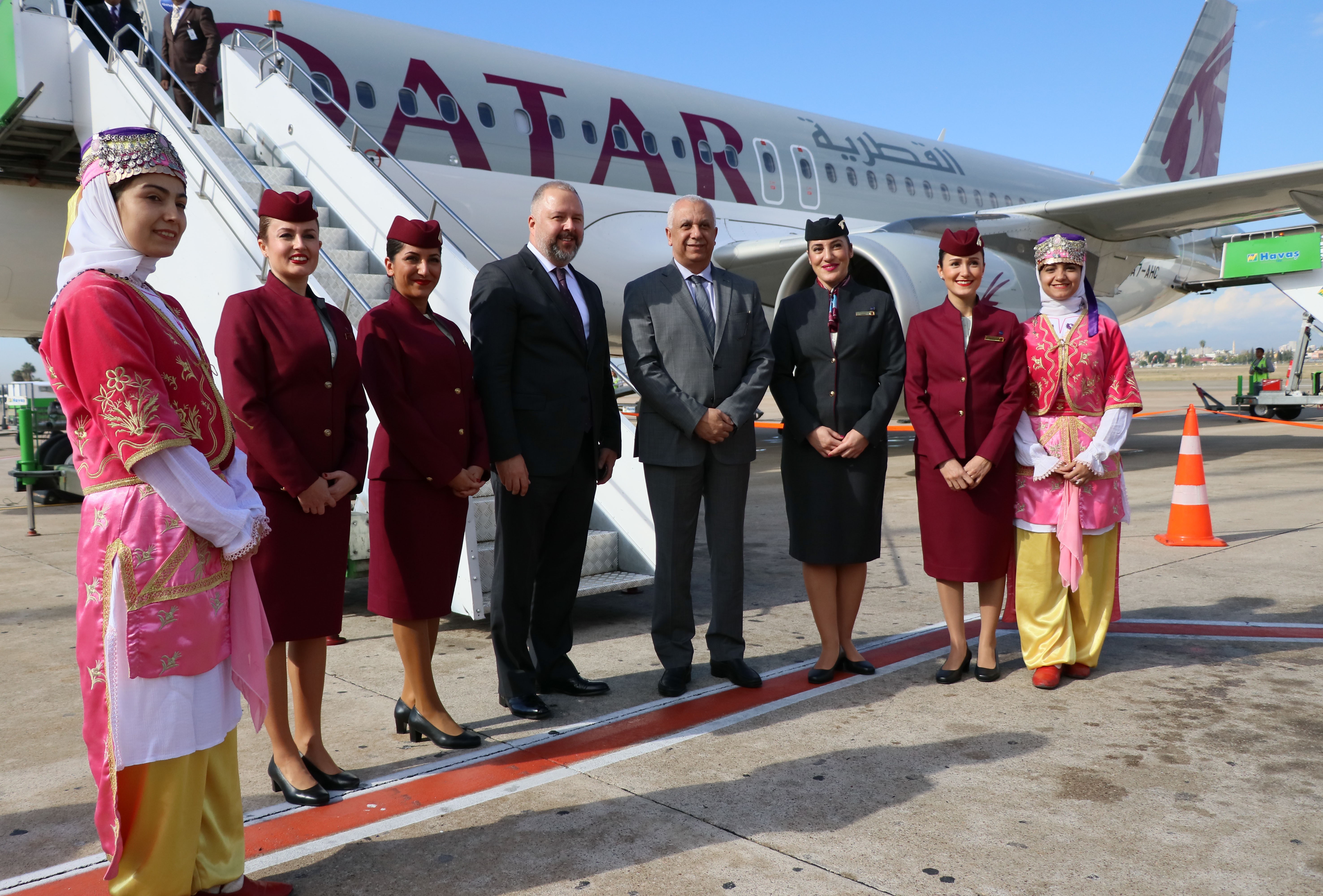 Doha ve Adana uçak seferleri başladı