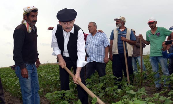 Kılıçdaroğlu, Adana’da çapa yaptı