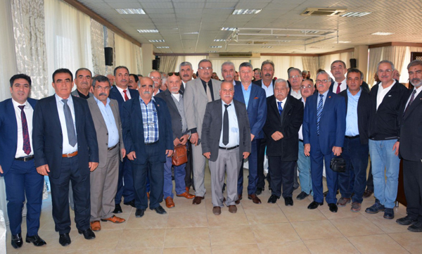 Fikret Yeni, muhtarların sorununu dinledi