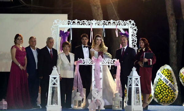 Mehmet Sak evlendi