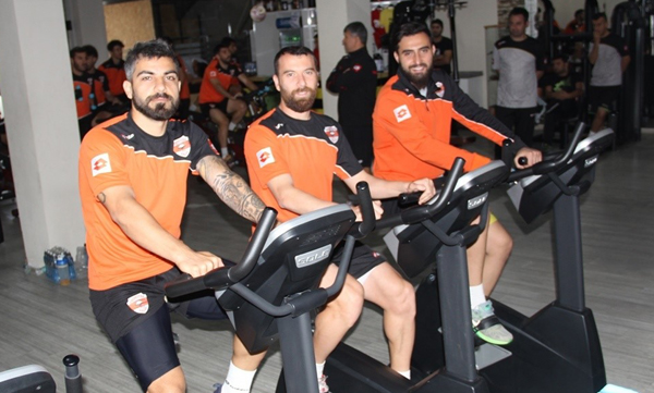 Adanaspor salonda çalıştı
