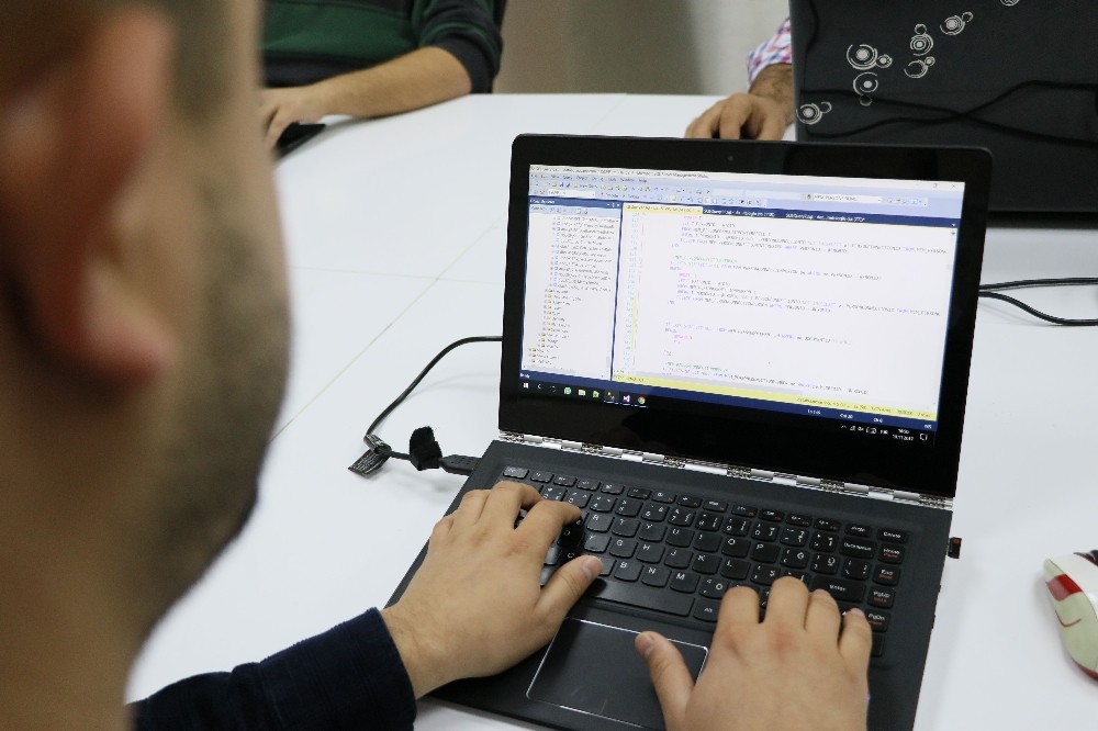 Adana’dan dünyaya yazılım ihracatı
