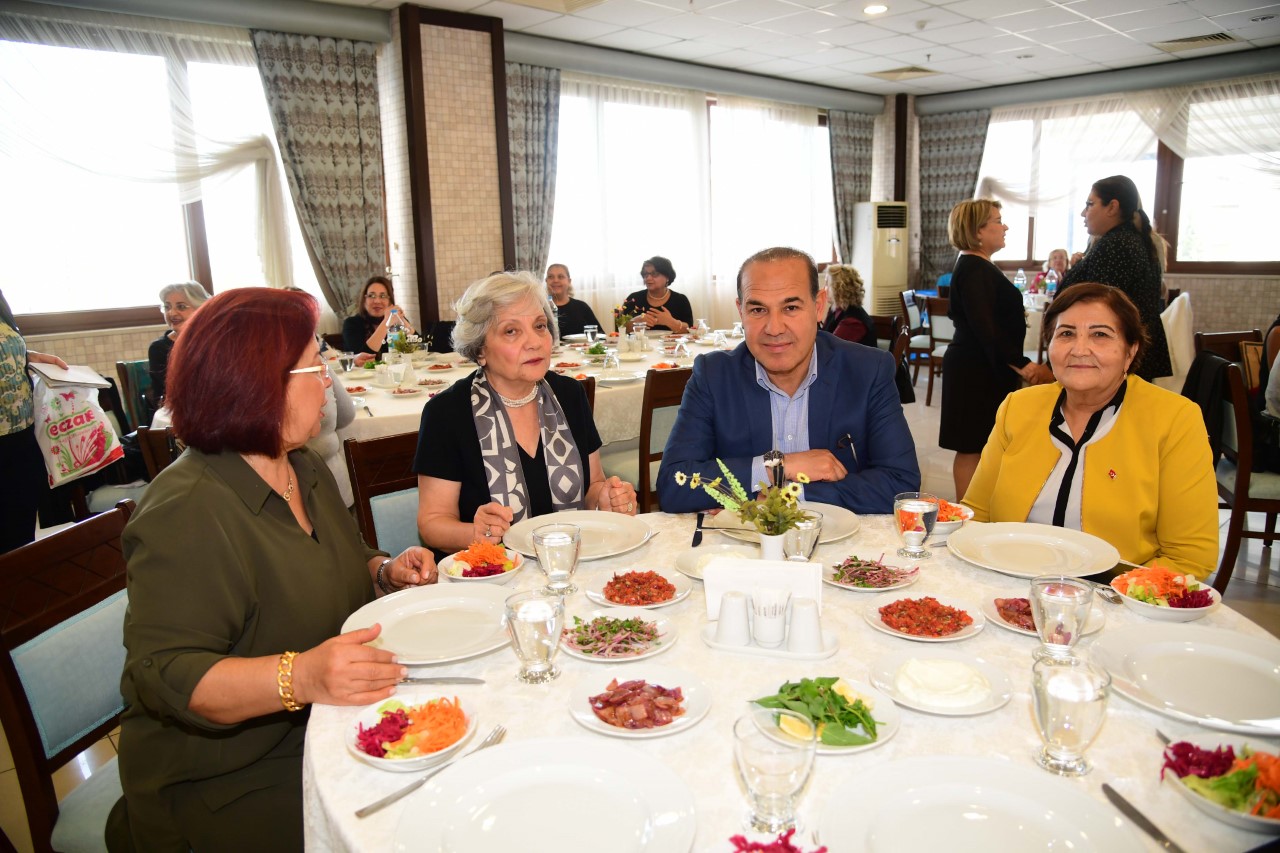 Sözlü, Cumhuriyet öğretmenleri ile bir arada