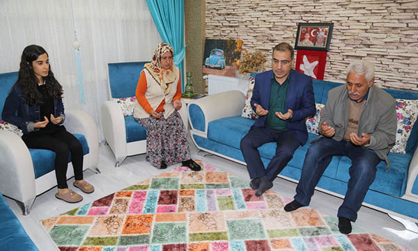 Çelikcan, vatandaşları ihmal etmiyor