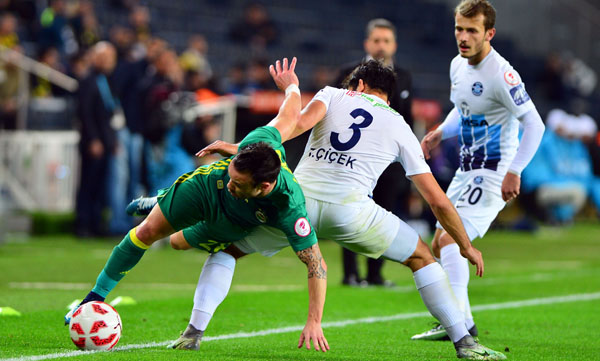 Şimşek, Fenerbahçe karşısında dağıldı