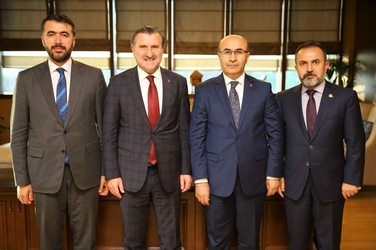 Vali Demirtaş, Bakan Bak'ı ziyaret etti