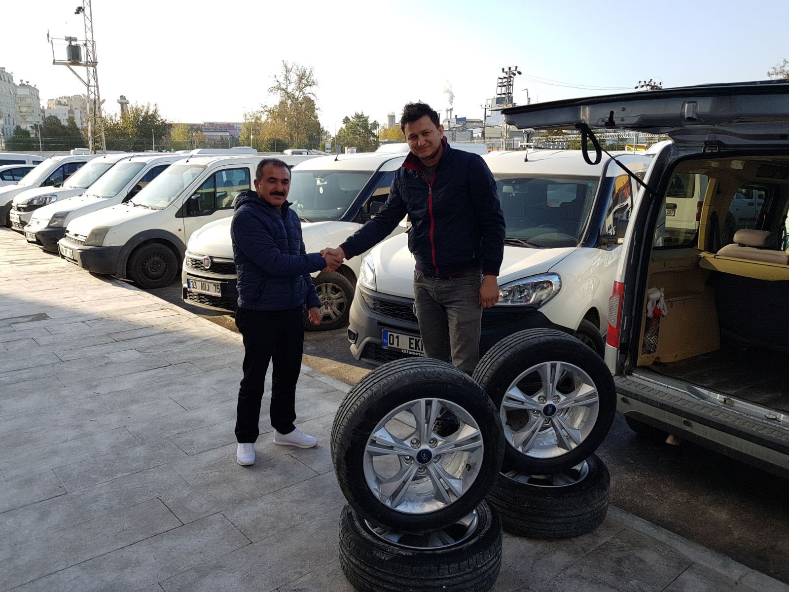 Jant hırsızları yakalandı