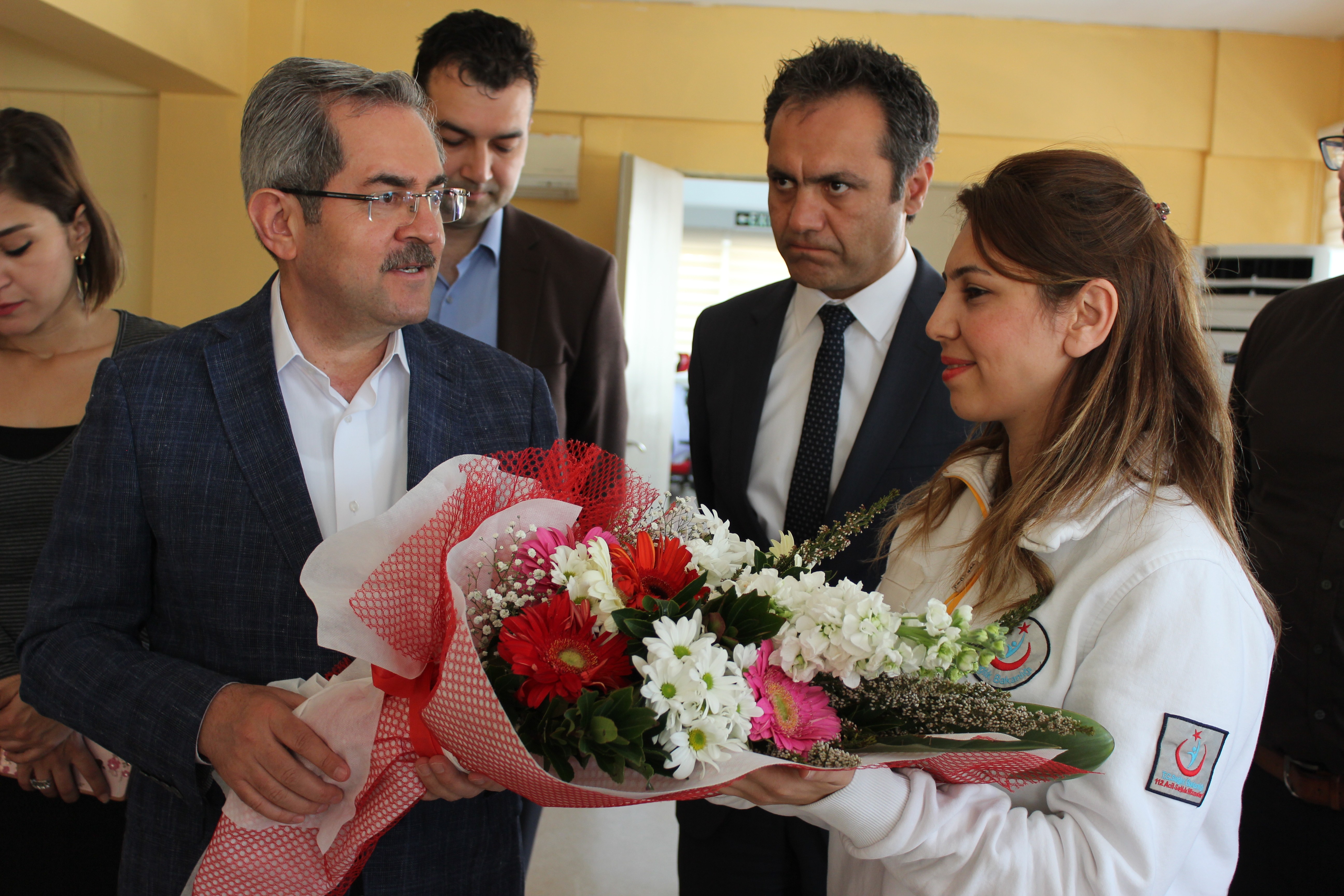 “ATT ve Paramedikler, acil sağlık hizmetlerinin önemli parçası”