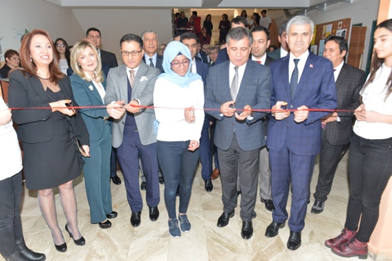 Adana Kız Lisesi’ne ‘Matematik Sokağı’