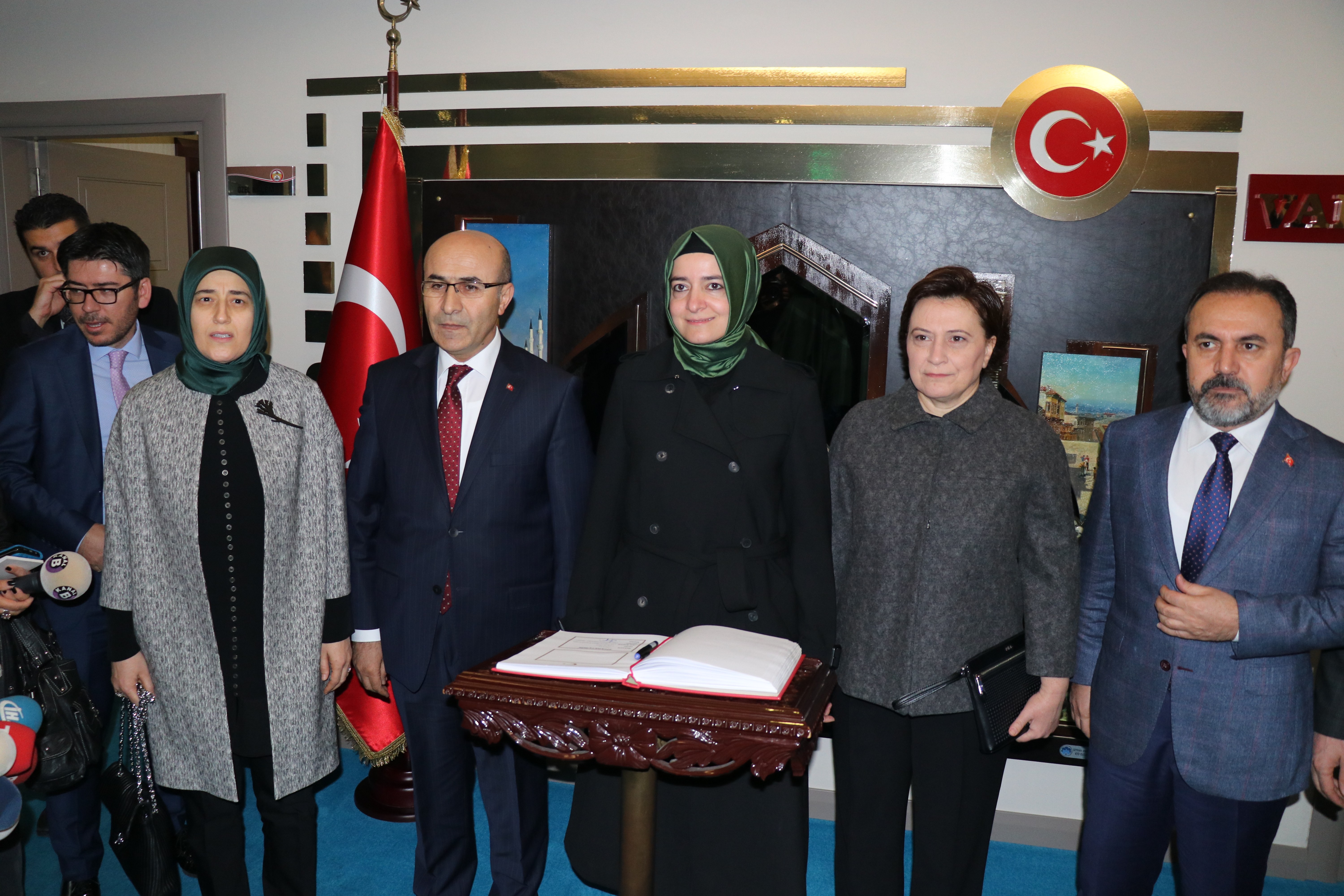 Aile ve Sosyal Politikalar Bakanı Kaya, Adana'da