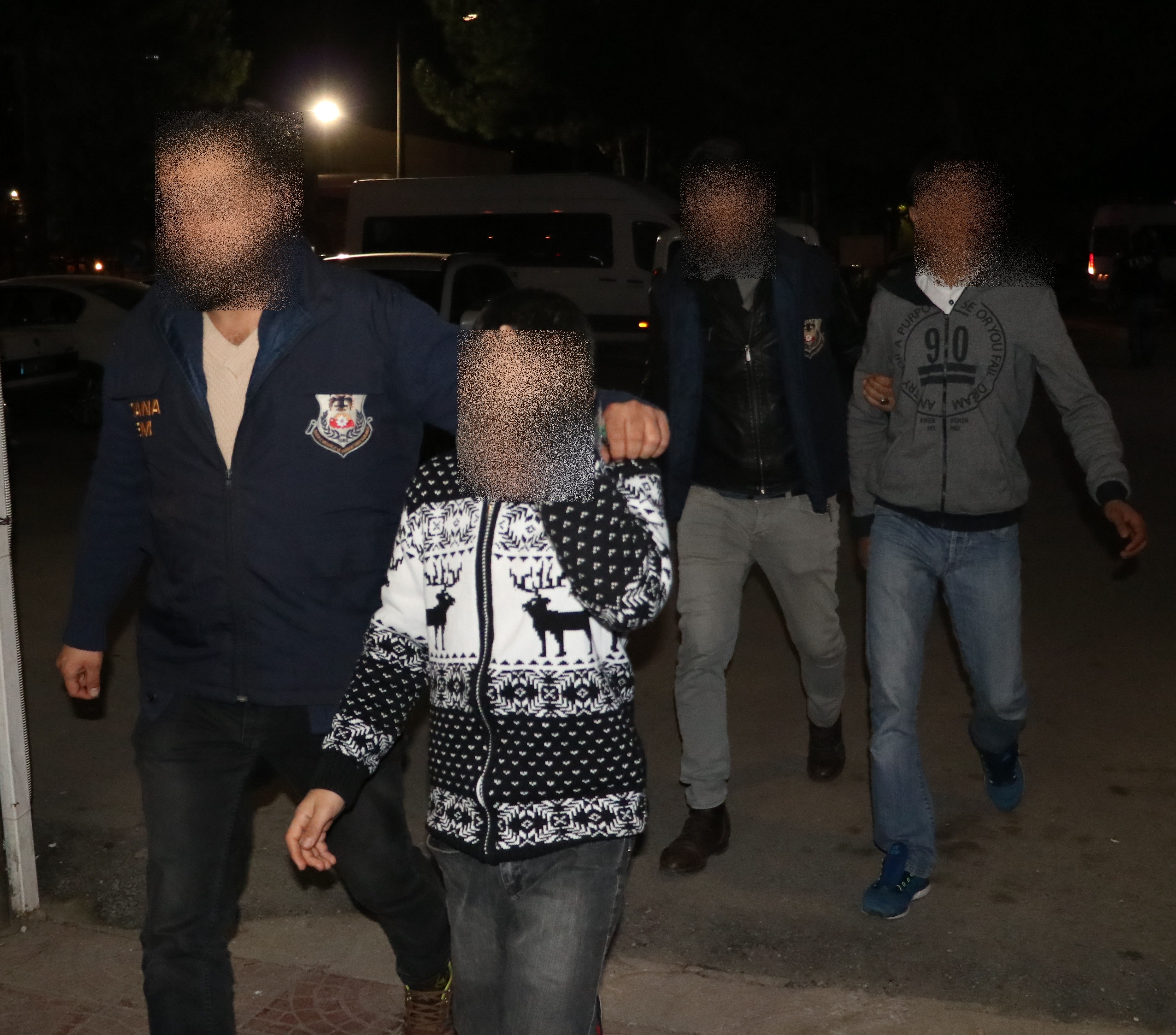Polis karakoluna EYP atan 3’ü çocuk 5 PKK’lı yakalandı