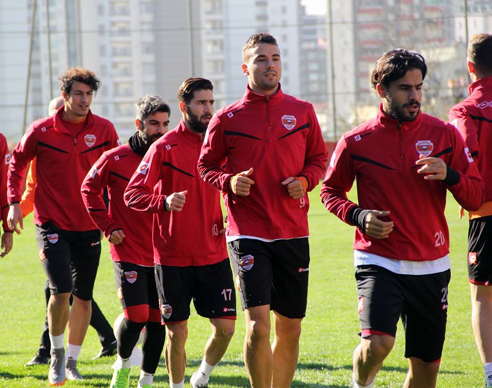 Kaplan Belek’te toplanıyor