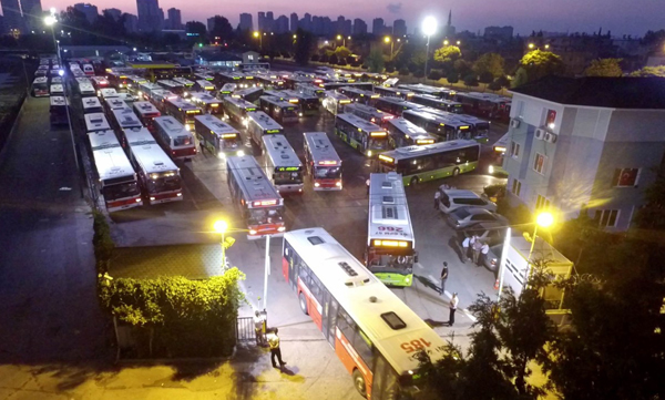 Belediye otobüslerinin gece seferleri yarın başlıyor