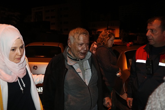 Elektrikli battaniye yangına sebep oldu