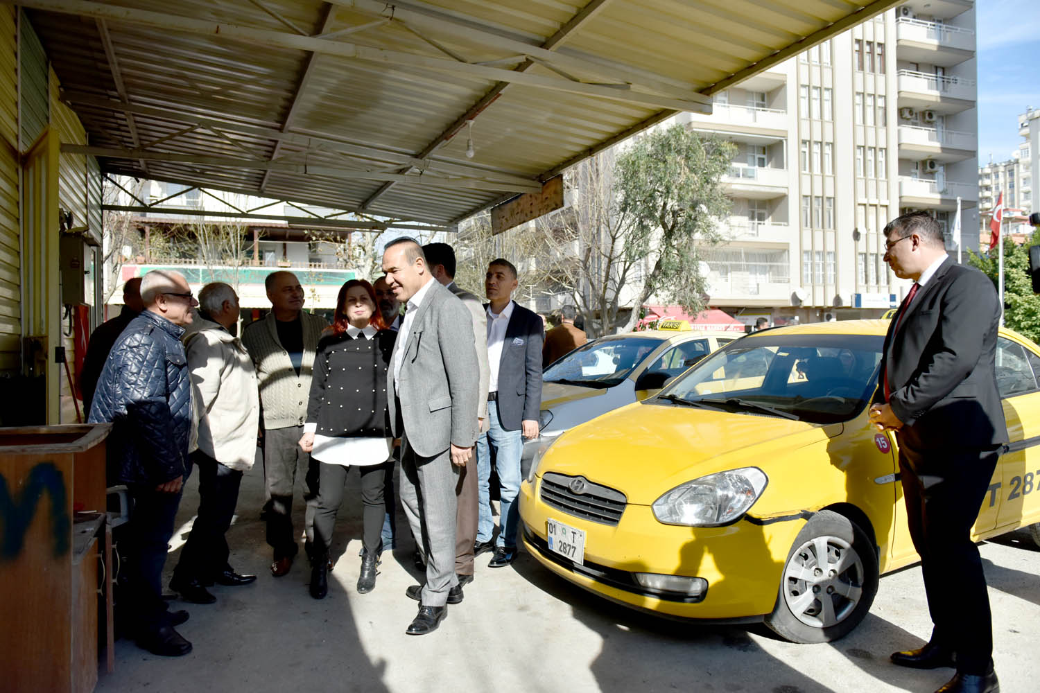 Sözlü'den taksici esnafına sürpriz