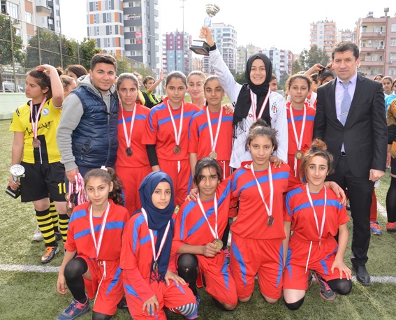 Yıldız Kızlar Futbol İl Birinciliği tamamlandı
