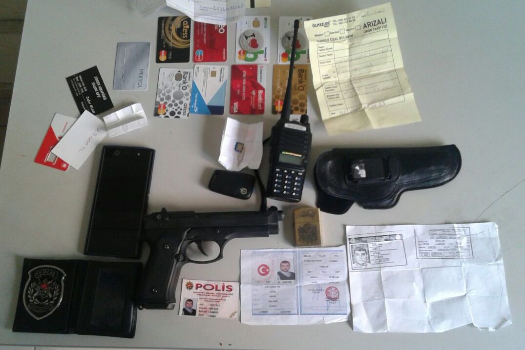 Polis sevgisi başına bela oldu