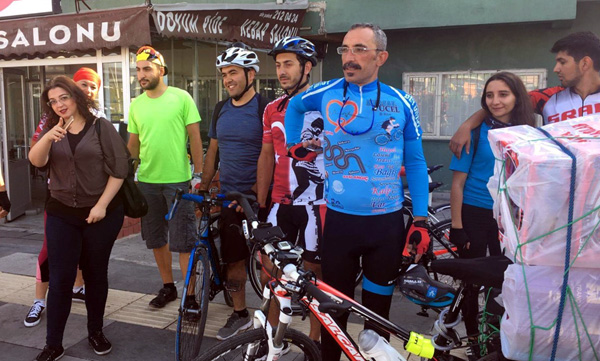 Adana'dan Almanya'ya her pedal umut olsun bisiklet turu
