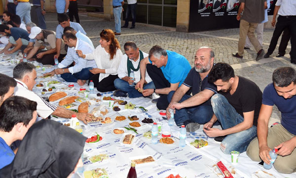 Yeryüzü Sofrası Seyhan’da kuruldu