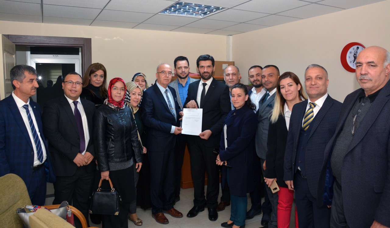 Ahmet Akan, mazbatasını alarak göreve başladı