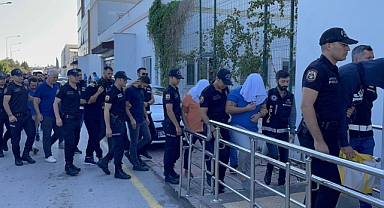 Belediye operasyonu zanlıları adliyede